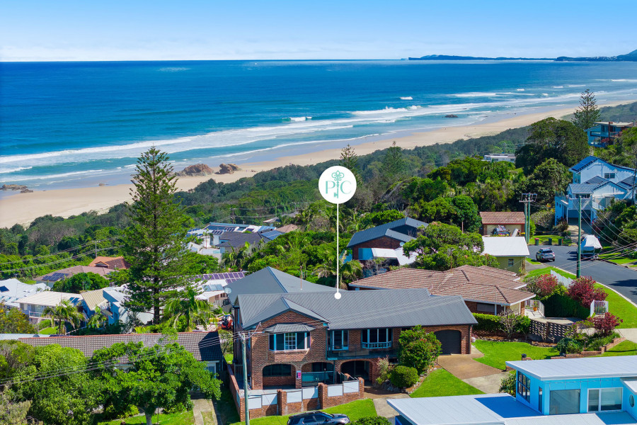 Unrivalled Ocean Views in Exclusive Beachside Enclave