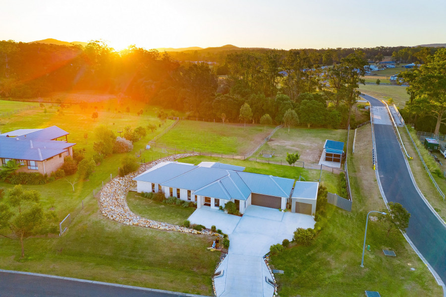 Modern Country Living in Beautiful Beechwood