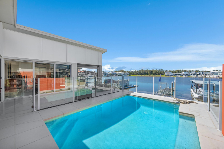 An Exclusive Deep-Water Residence Designed for Modern Living