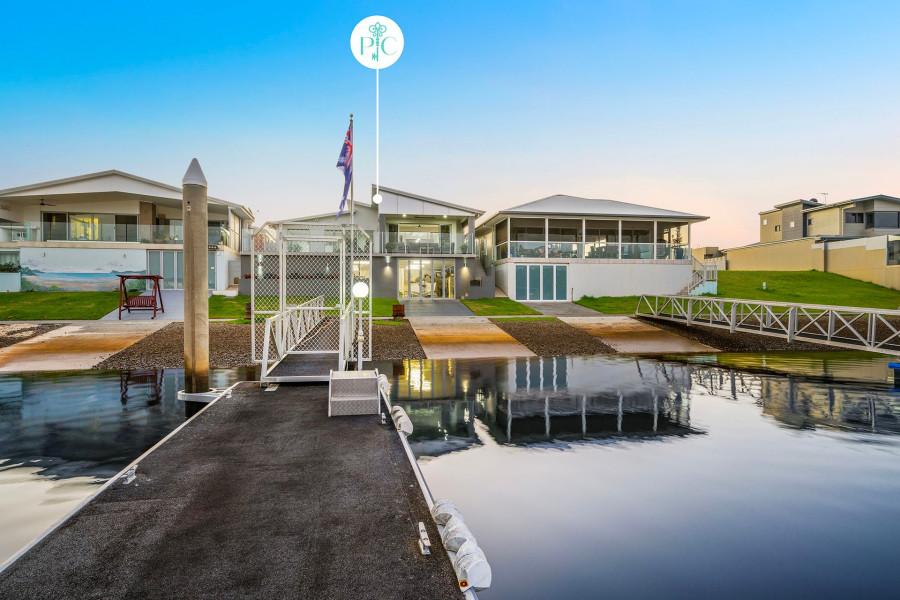 An Exclusive Deep-Water Residence Designed for Modern Living