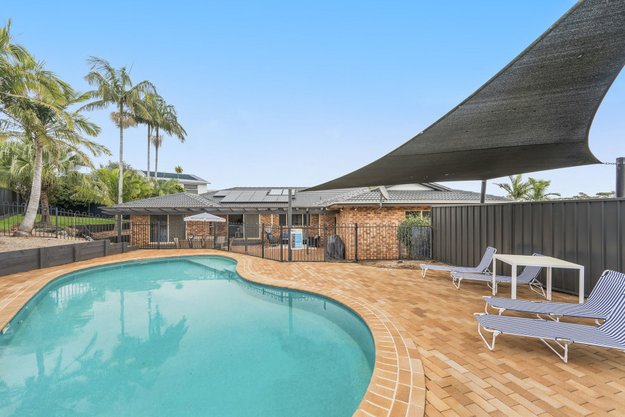 Stunning Transformation of Lighthouse Beach Family Home