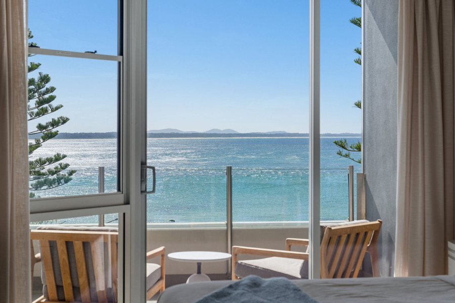 A New Benchmark in Prestigious Coastal Living