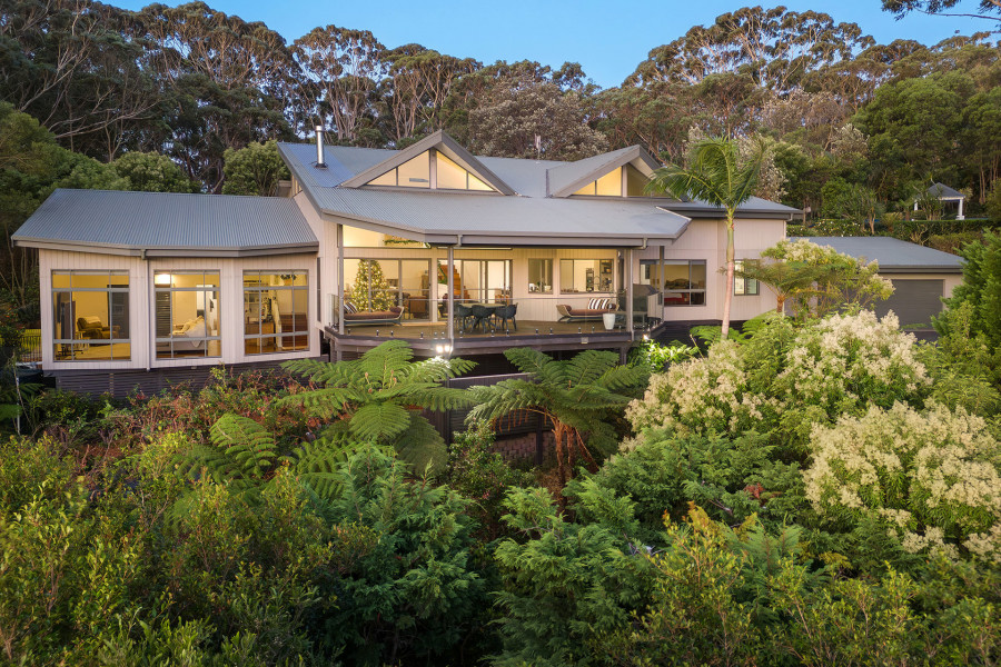 Private Treetop Sanctuary with Sweeping Views