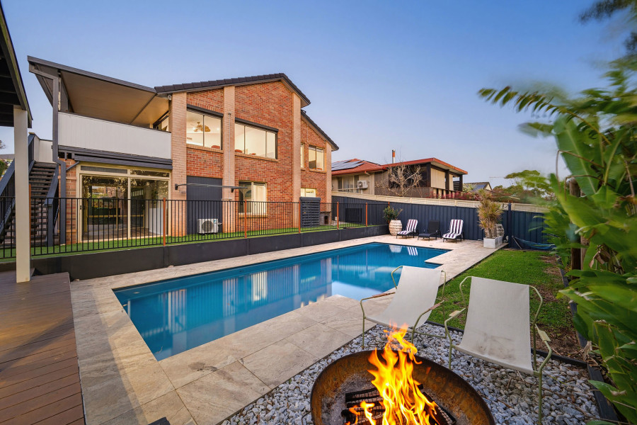 A Sophisticated Coastal Sanctuary Designed for Family Living