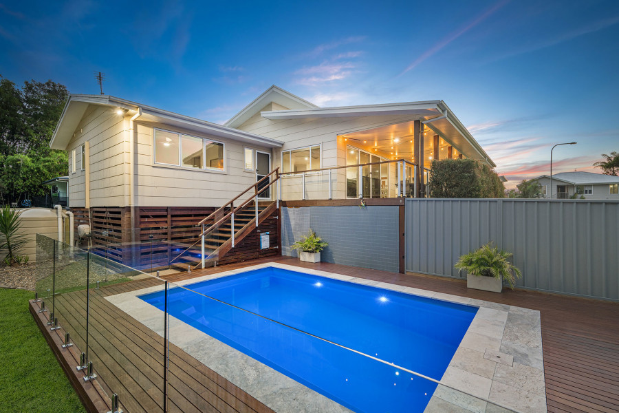 Modern Sanctuary in Quiet Setting with Reserve Backdrop