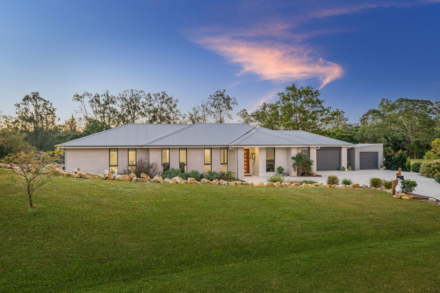 Modern Country Living in Beautiful Beechwood