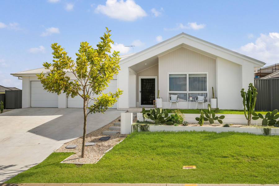 Contemporary Luxury with Effortless Entertaining